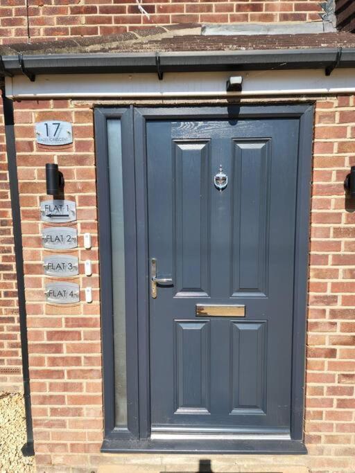 Hazel 1-bedroom Cousy Flat, Parking, Wifi, Prime Location, Close To Blenheim Palace & Oxford *