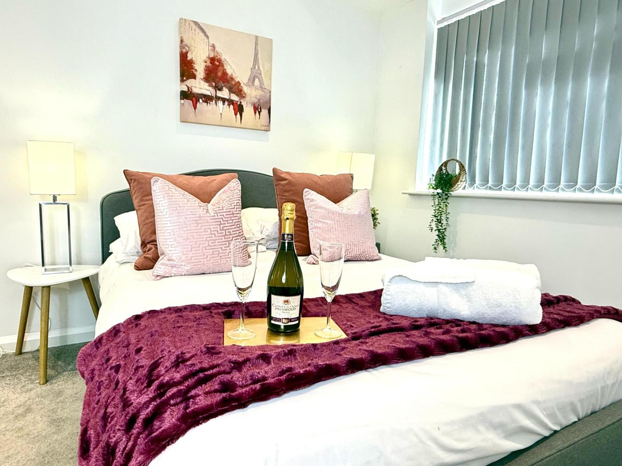 Hazel 1-bedroom Cousy Flat, Parking, Wifi, Prime Location, Close To Blenheim Palace & Oxford