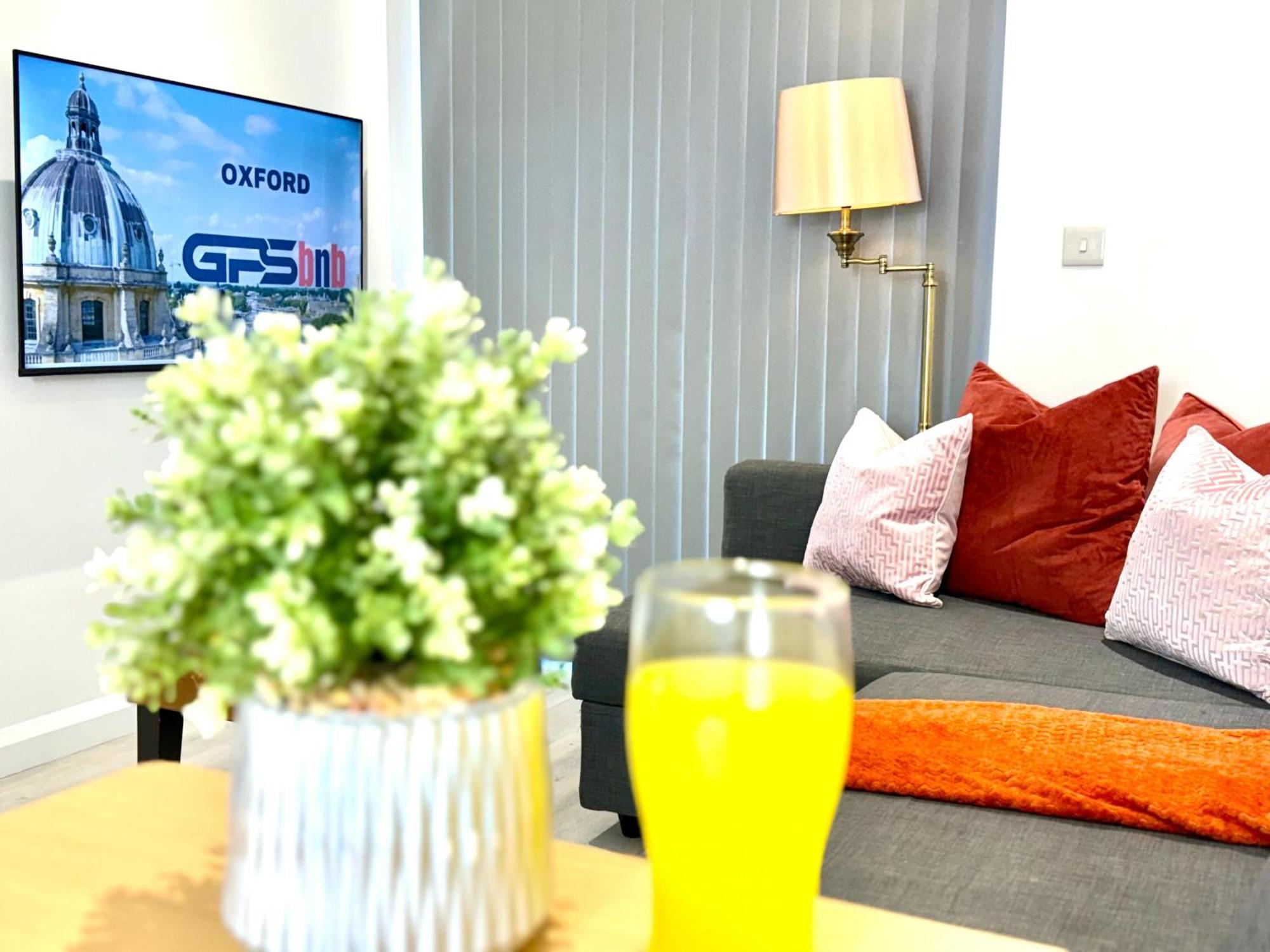 Hazel 1-bedroom Cousy Flat, Parking, Wifi, Prime Location, Close To Blenheim Palace & Oxford Kidlington